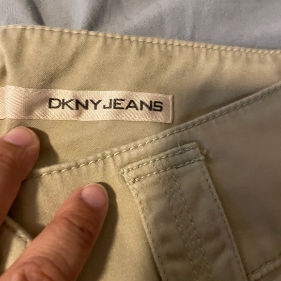 DKNY JEANS 14 safari shorts - Picture 2 of 3